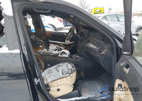 2017 Mercedes-Benz Gls 450 4Matic z USA, uszkodzony, nr VIN 4JGDF6EE6HA902323